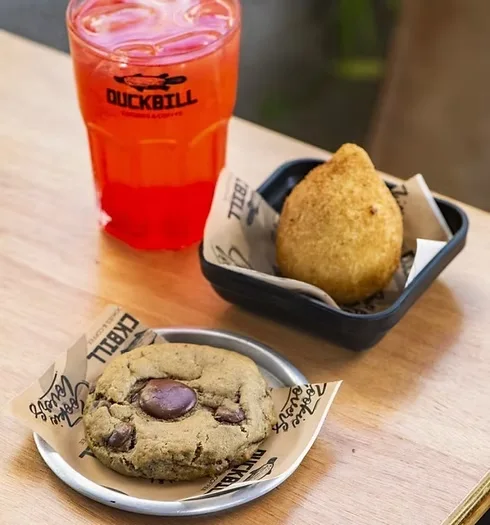 16a1b1_75d29791f48f42e394b0fa8128cb049c~mv2